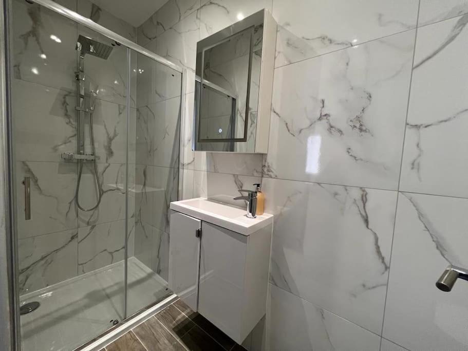 Appartamento Star London Finchley Road 1-Bed Hideaway Esterno foto
